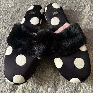 Victoria's Secret polka dot satin slippers. Size L 9-10
